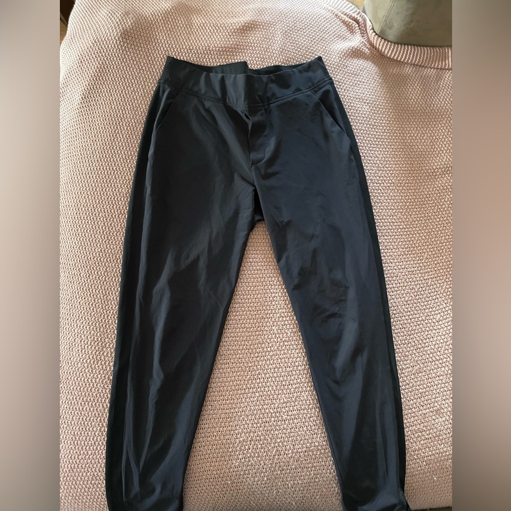 Athleta women Brooklyn Ankle Pant size 4 Black - Picture 6 of 8